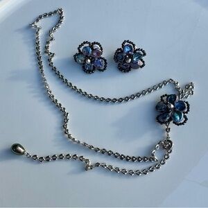 Freshwater Peacock Petal Pearl Flower Necklace & Earring Set